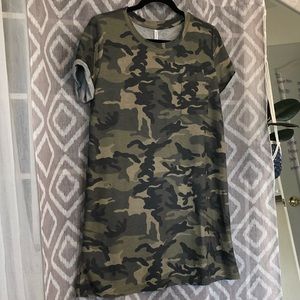 Camo shift T-shirt dress